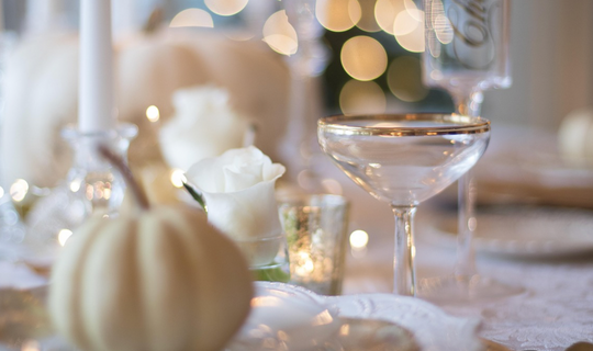 Best Thanksgiving Perfumes: Cozy, Comforting Scents to Wear for the Holiday 